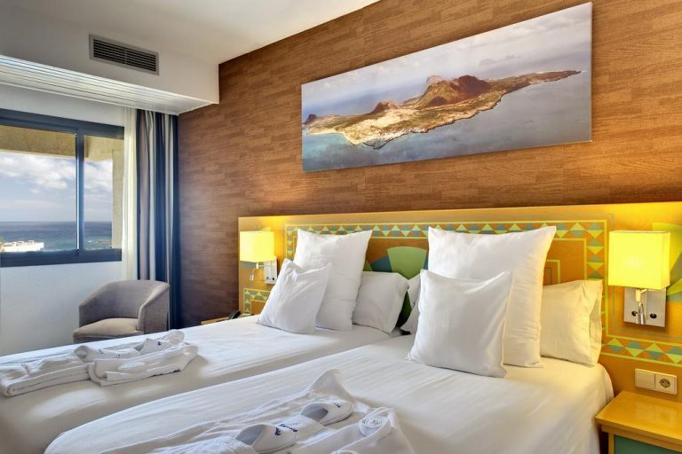 interesante hotel familiar en Playa de Ancla