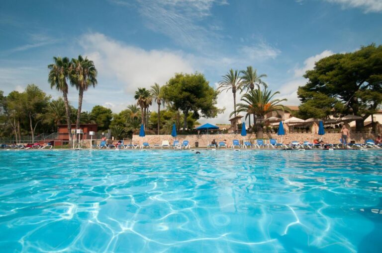 Camping Vilanova Park piscina