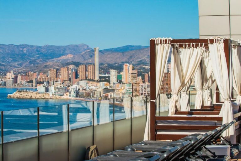 Hoteles con toboganes en Alicante