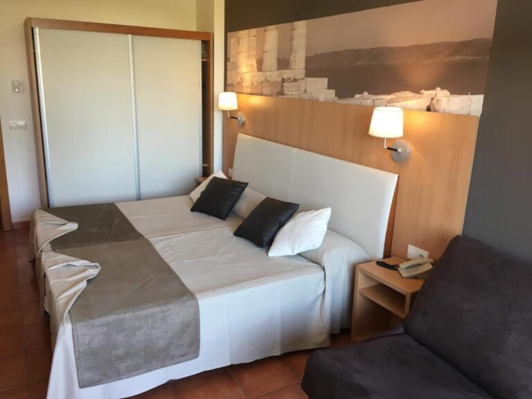 Hoteles con toboganes en Tarragona
