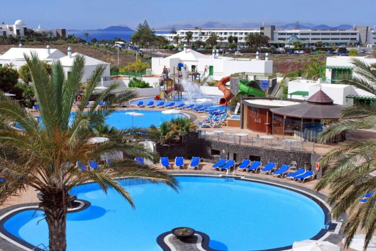 Hoteles con toboganes en Lanzarote