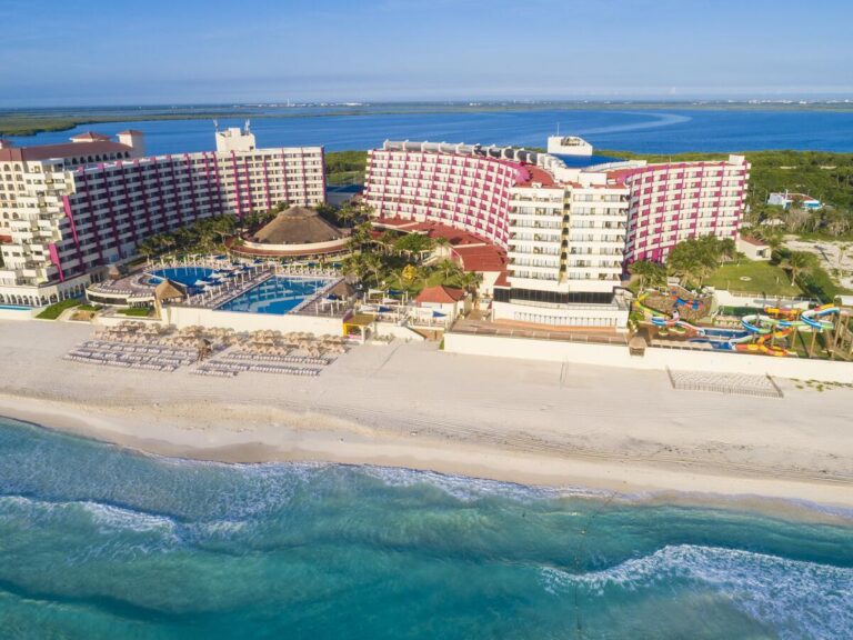 Crown Paradise Club Cancun playa