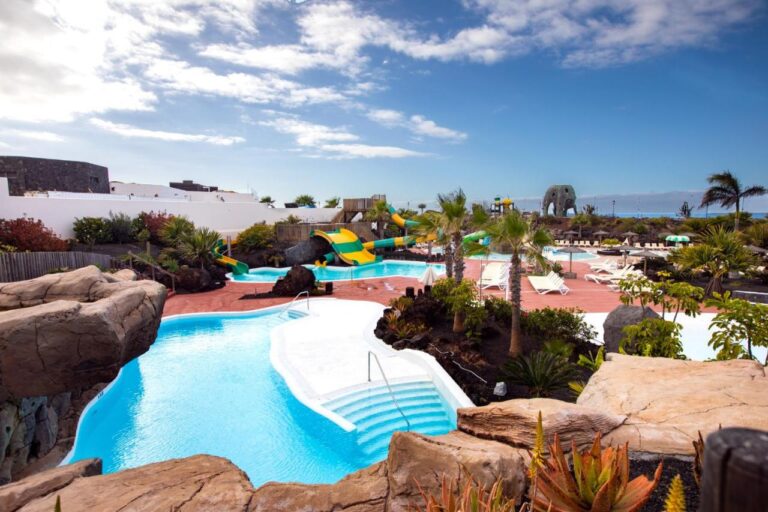 Hoteles con toboganes en Lanzarote